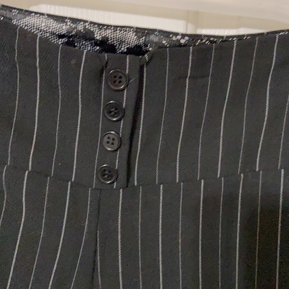 Too small - Picture 2 of 2